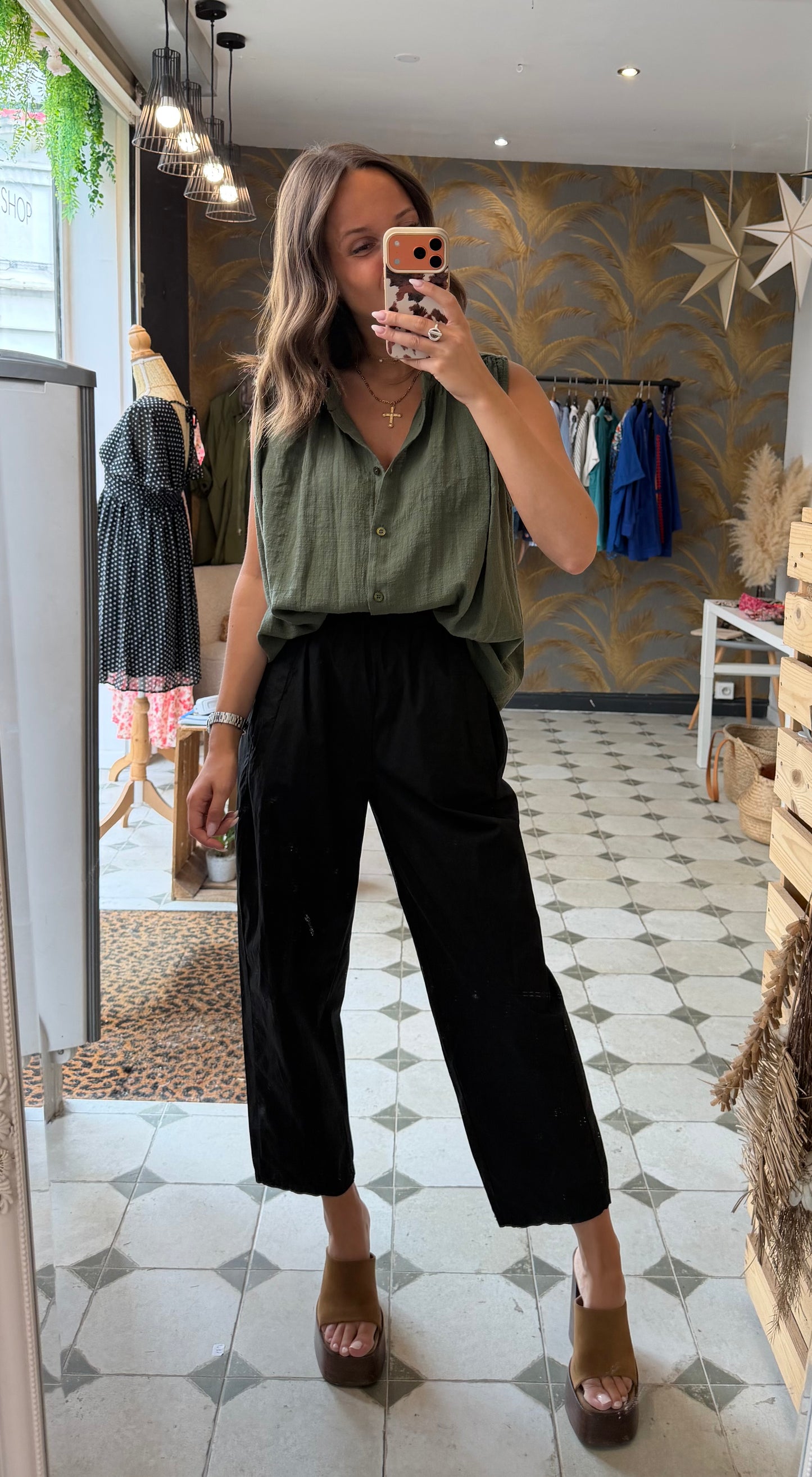 Chemise Clémentine sans manches en garza kaki - Johanna Paris