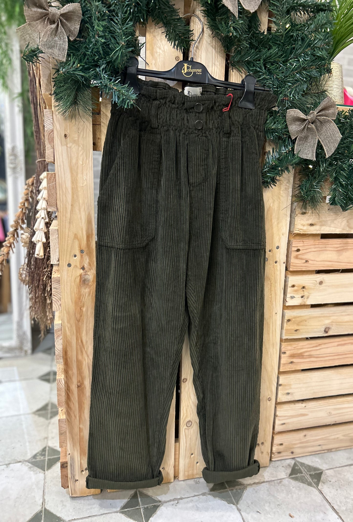 Pantalon en velours kaki - Johanna Paris