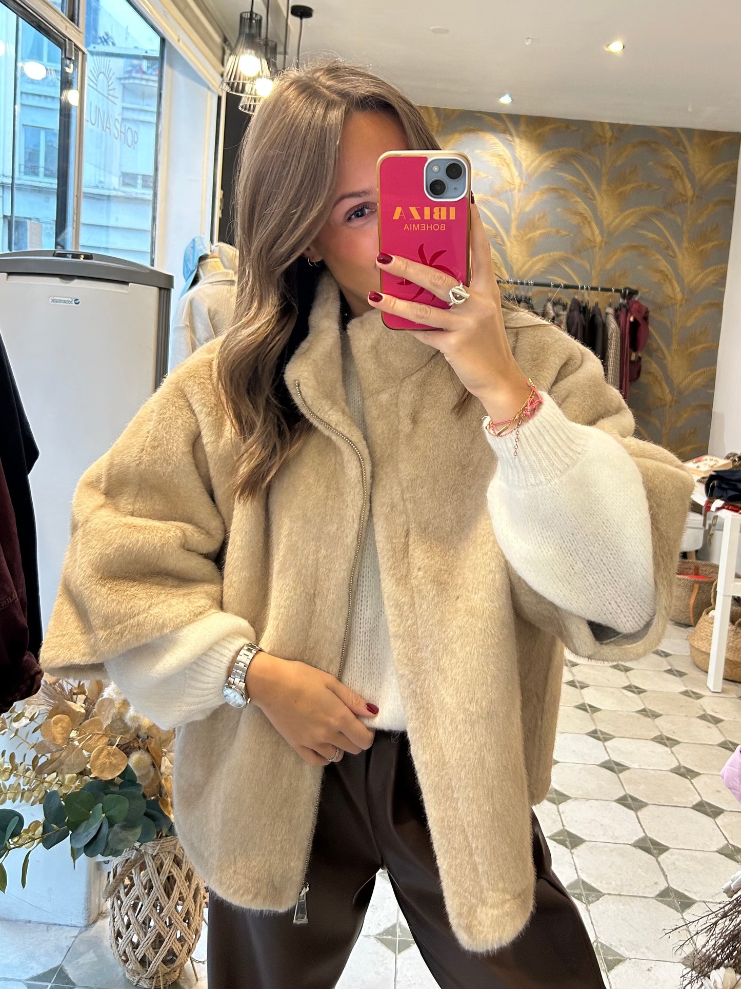 Veste/Cape en fausse fourrure