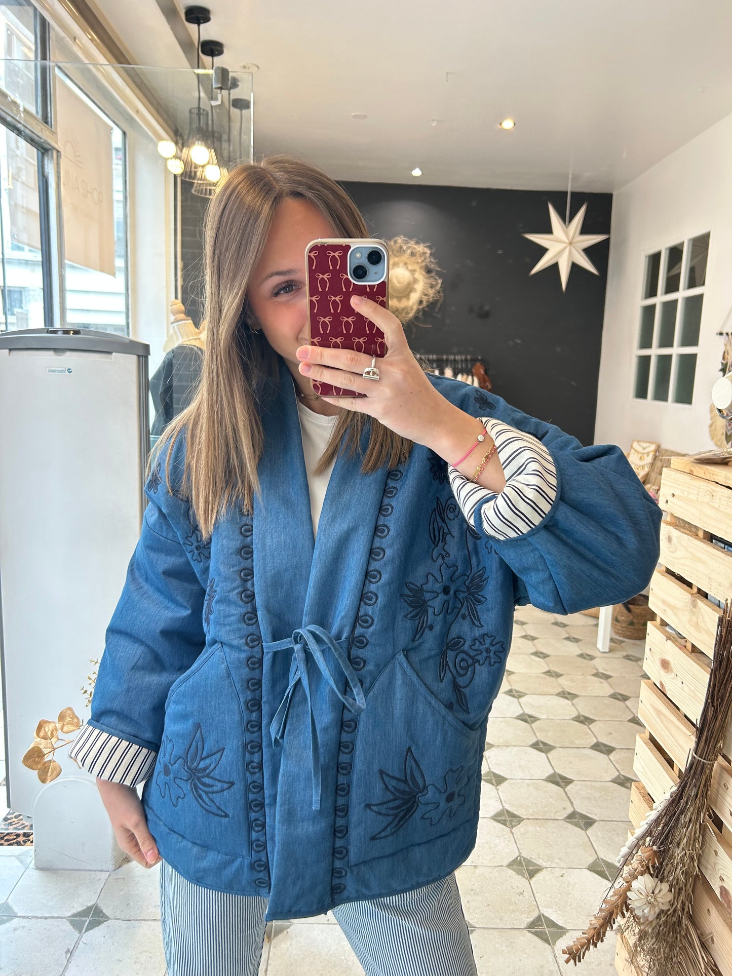 Veste Flora