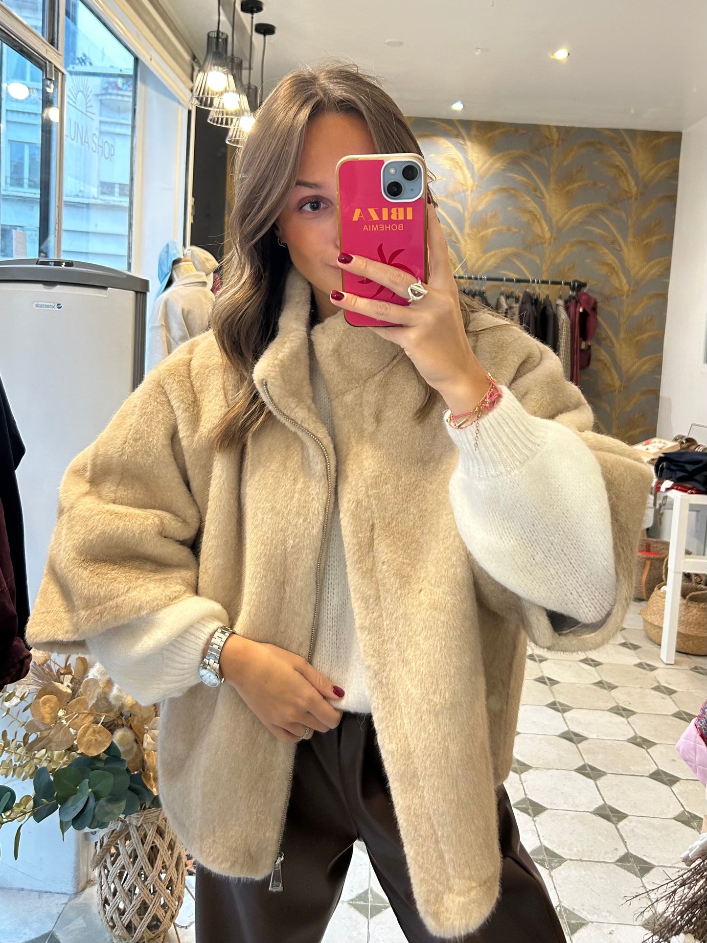 Veste/Cape en fausse fourrure