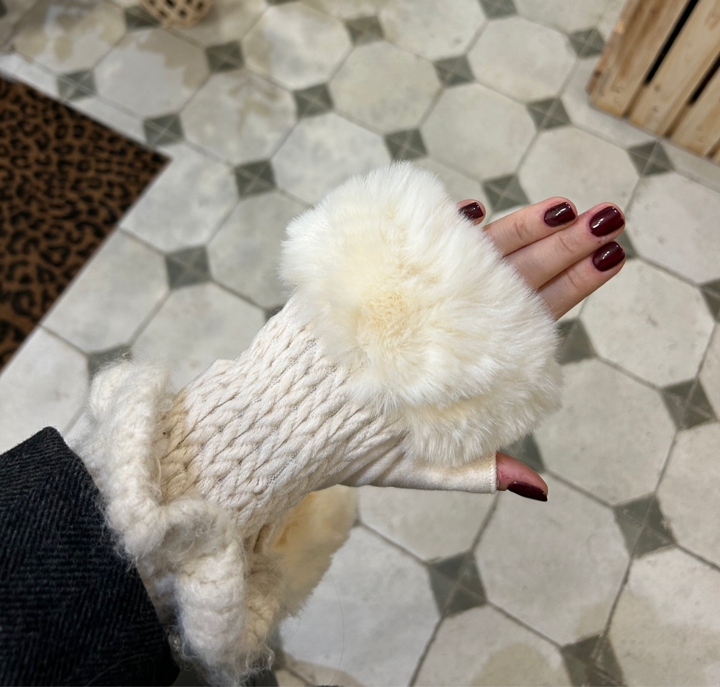 Mitaines en fausse fourrure