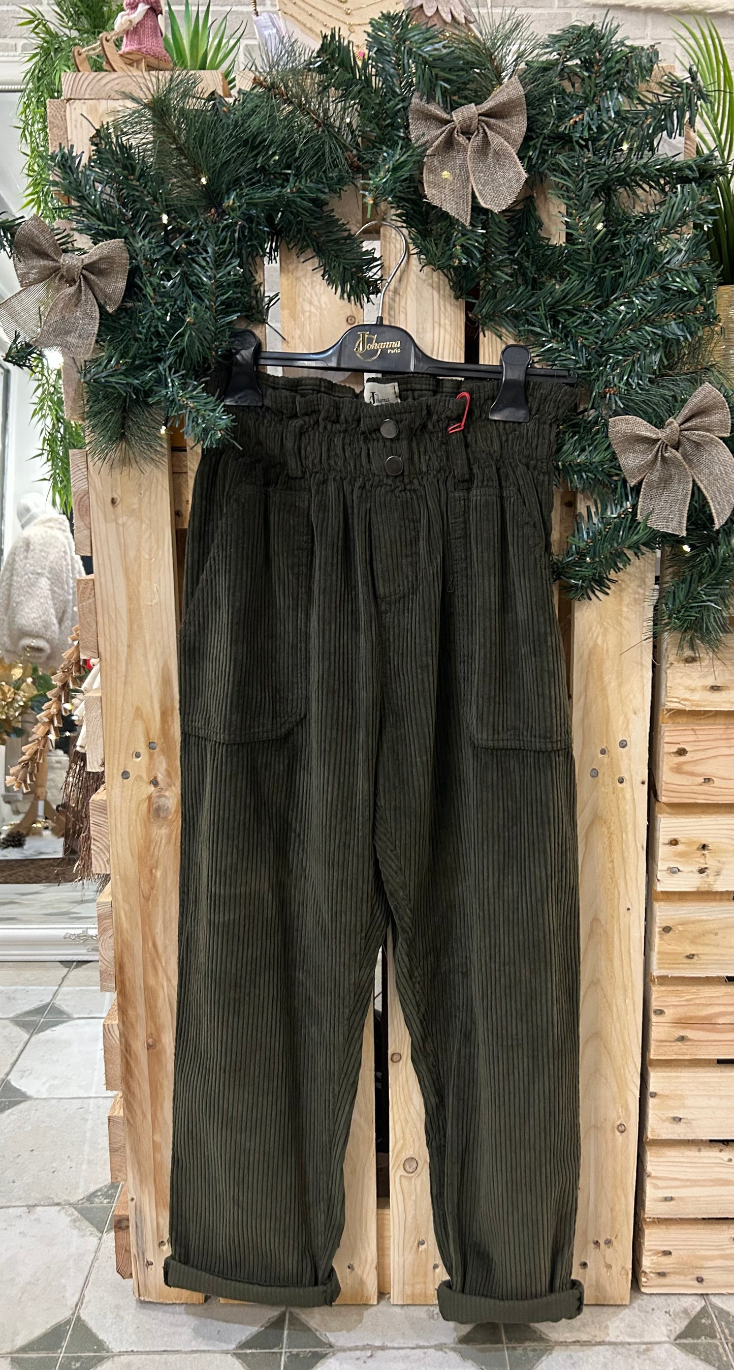 Pantalon en velours kaki - Johanna Paris