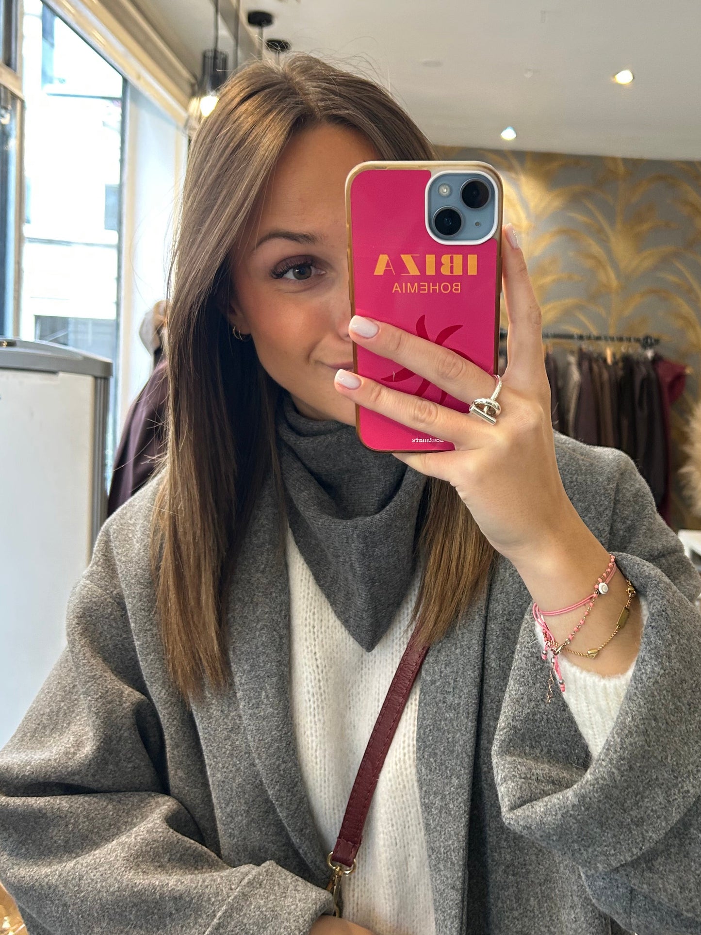 Foulard triangle en laine gris