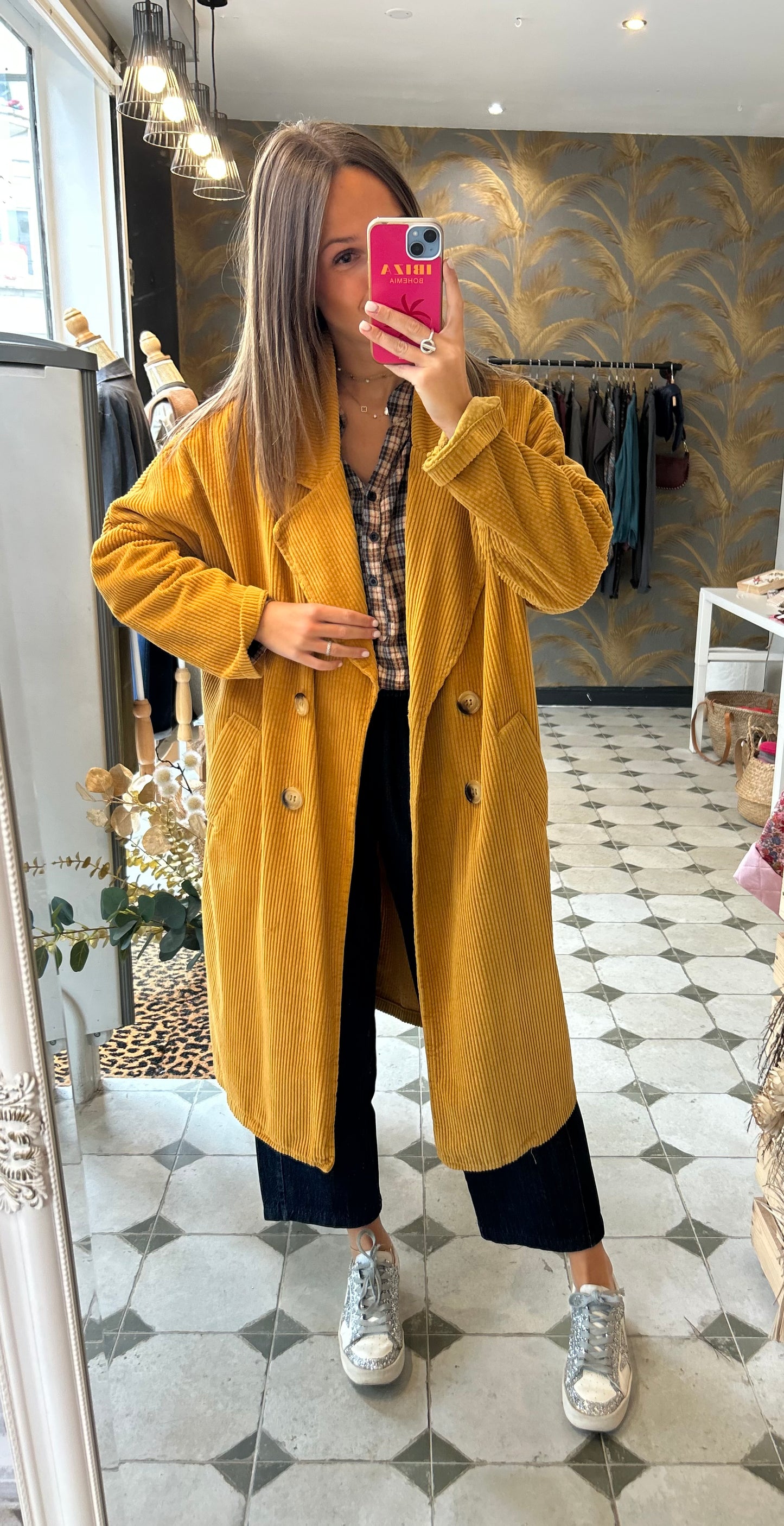Trench en velours moutarde - Johanna Paris