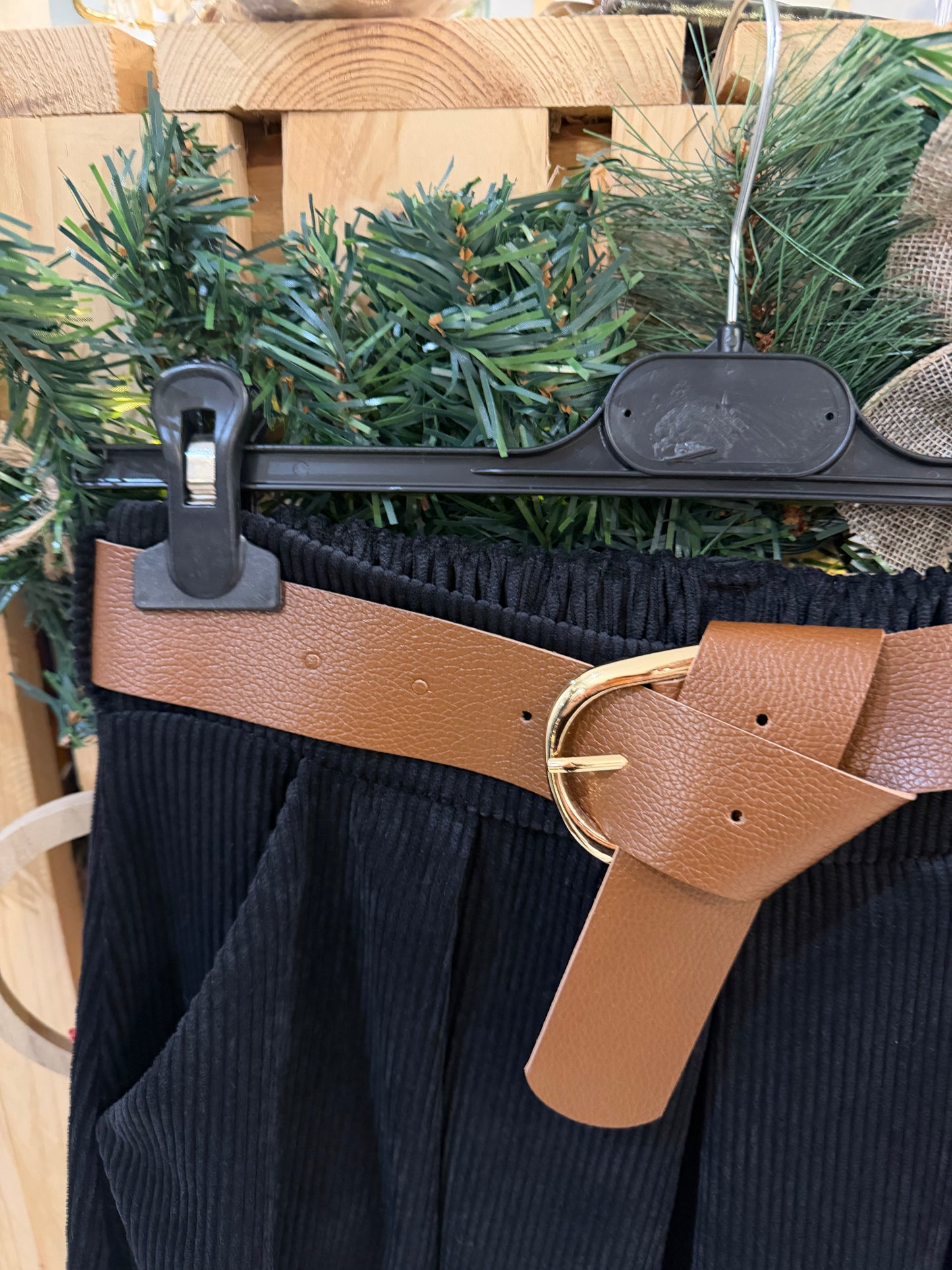 Jupe longue Marlène en velours noire - Johanna Paris