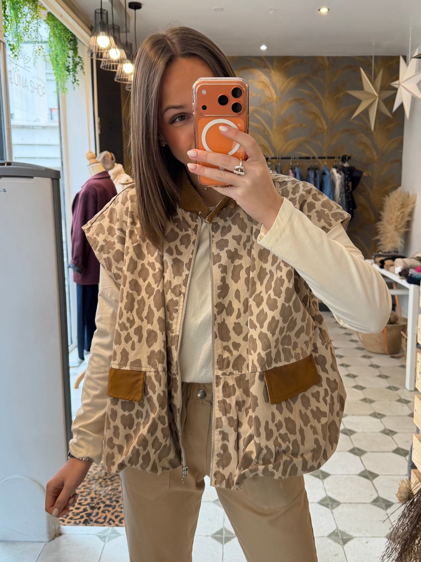 Gilet sans manches Octavie léopard Beige - Johanna Paris