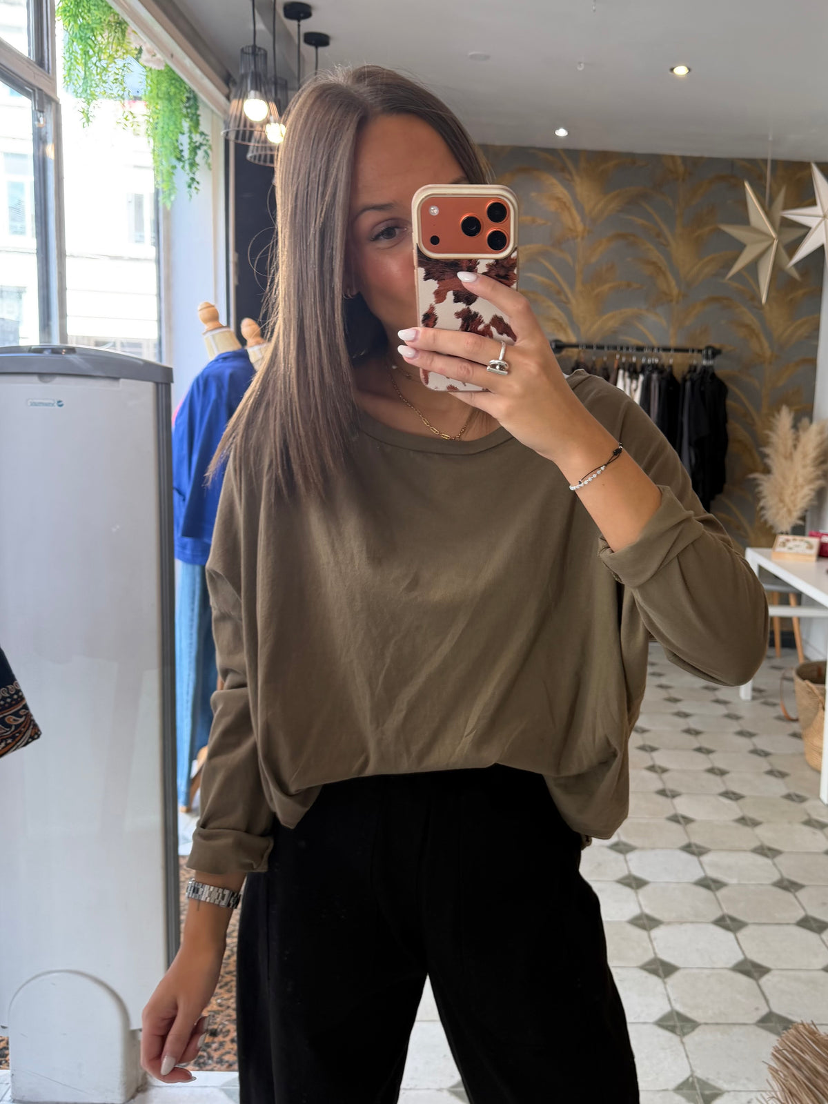 T-Shirt Col Bateau beige foncé  - Johanna Paris