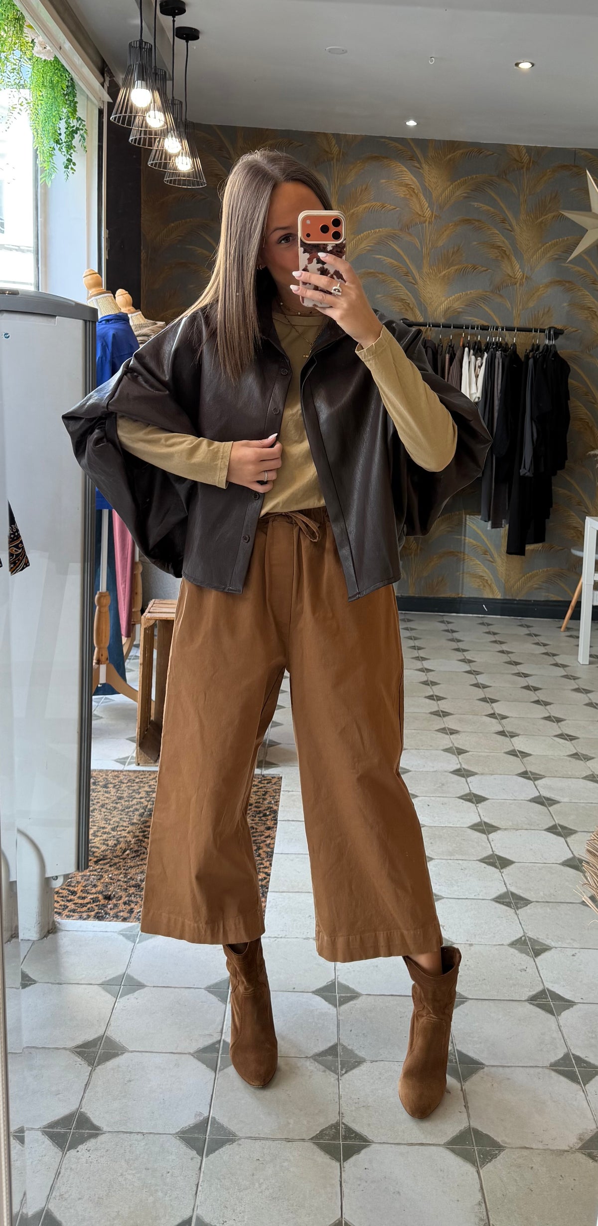 Pantalon en toile avec des liens Camel - Johanna Paris