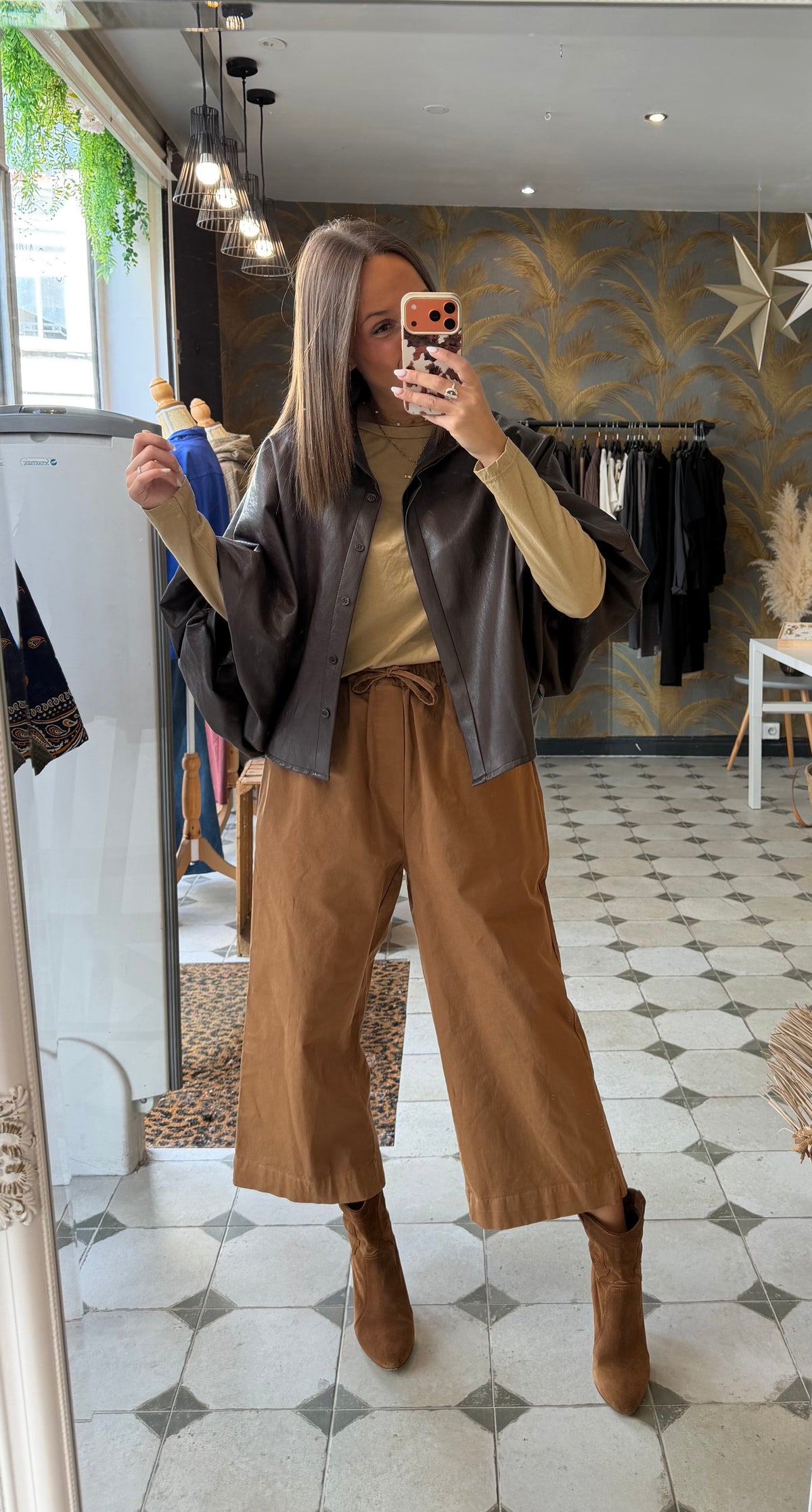 Pantalon en toile avec des liens Camel - Johanna Paris