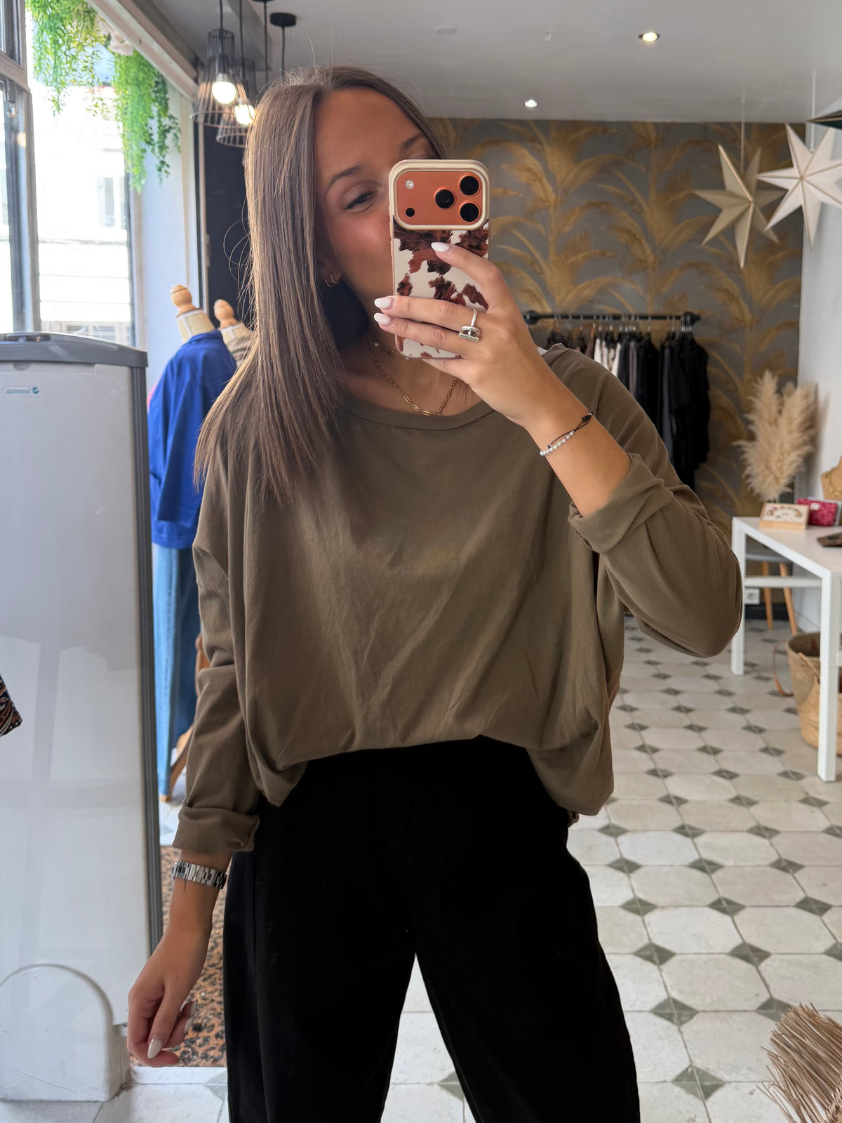 T-Shirt Col Bateau beige foncé  - Johanna Paris