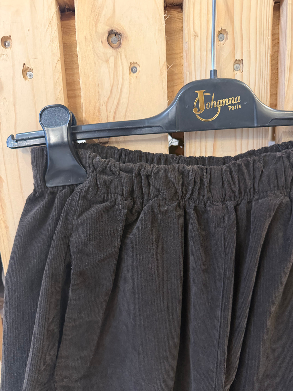 Pantalon Magique en velours chocolat - Johanna Paris