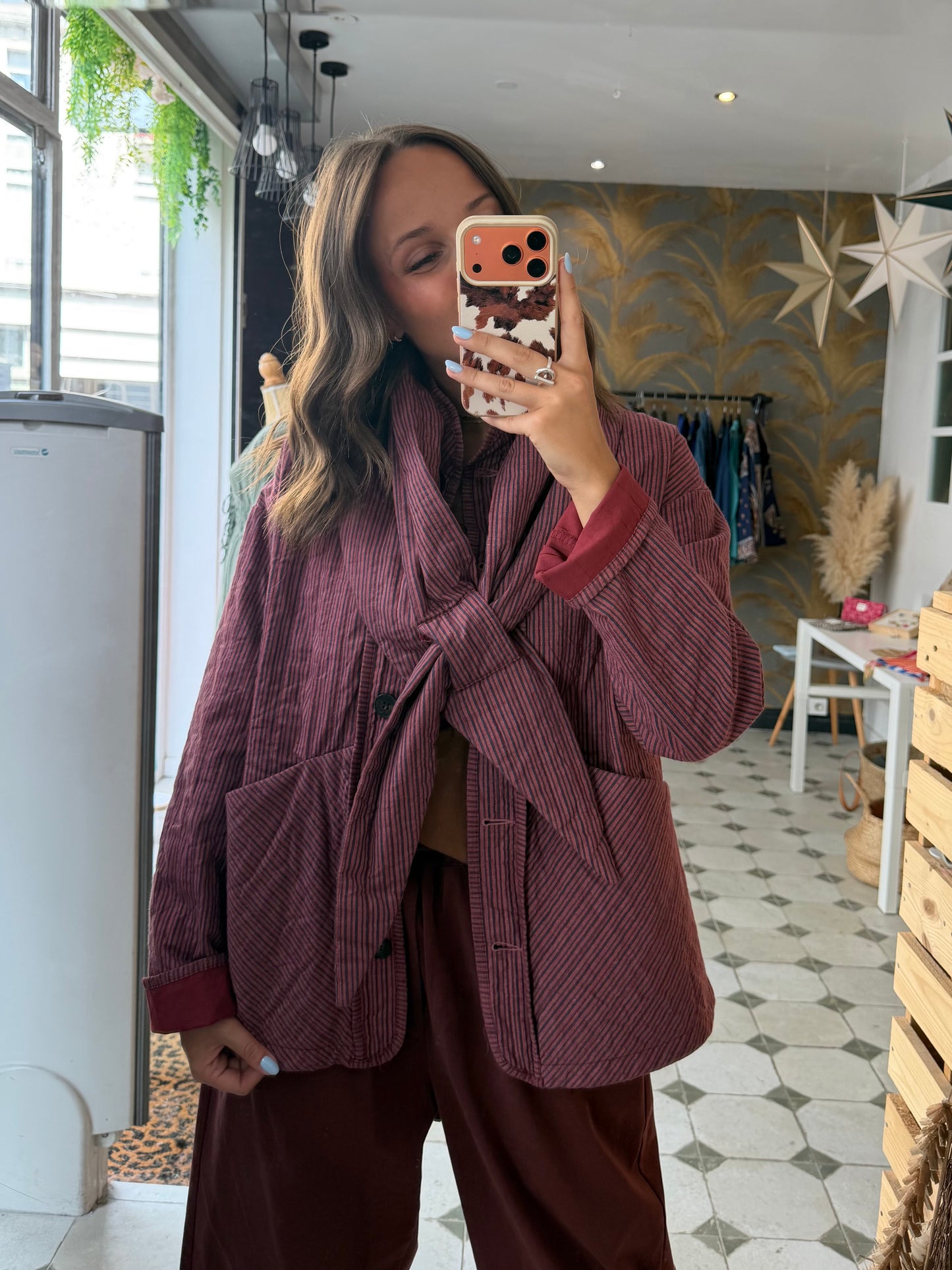 Veste avec écharpe bordeaux - Johanna Paris