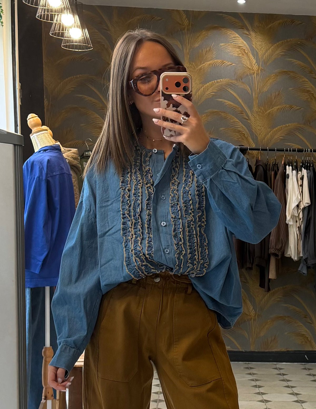 Chemise en jean avec des froufrous - Johanna Paris