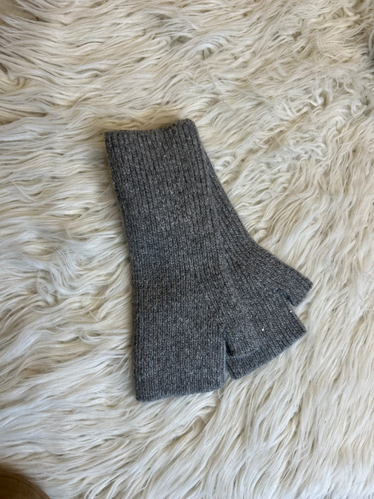 Mitaines avec des sequins - gris