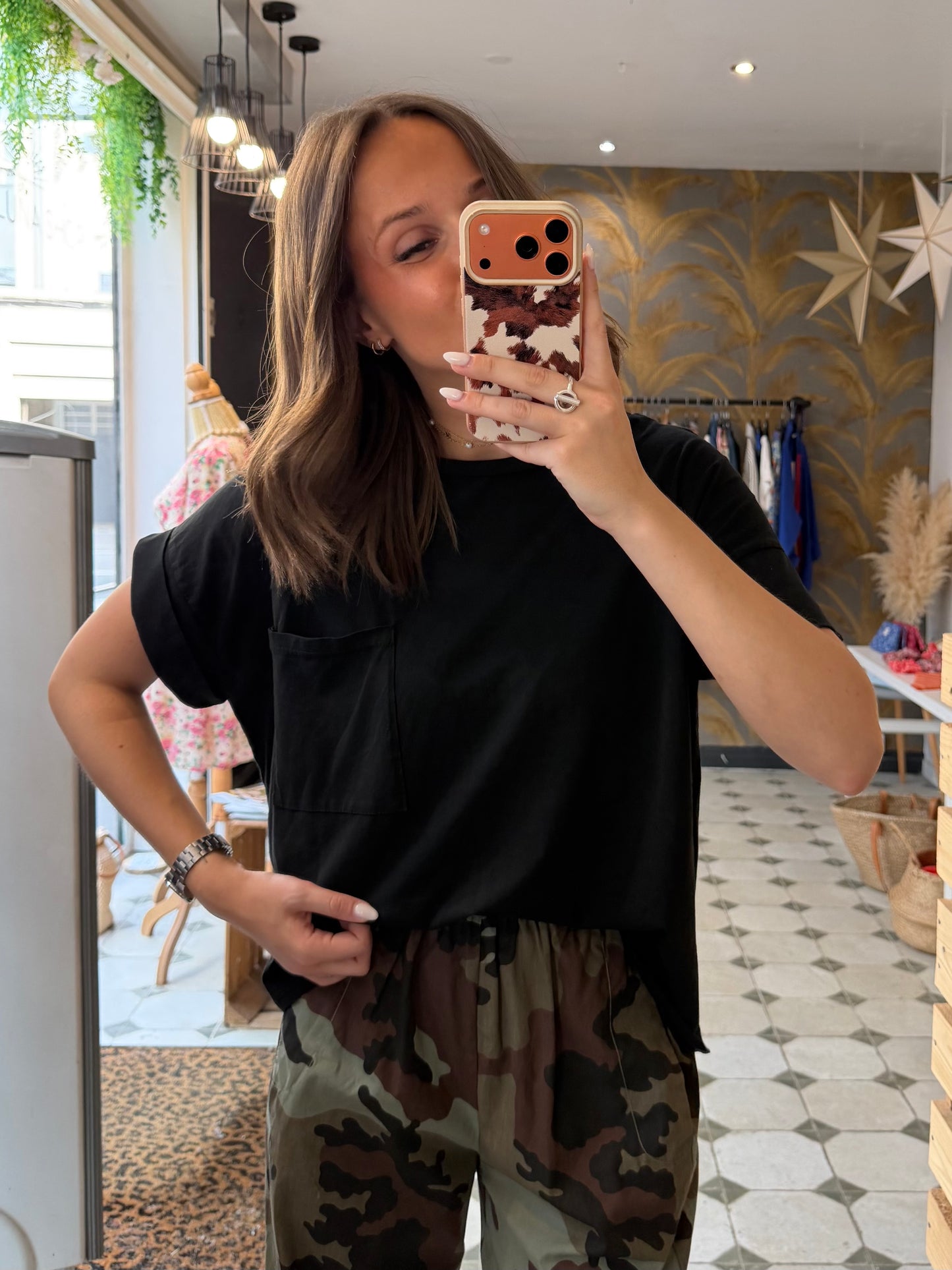 T-Shirt avec poche noir - Johanna Paris