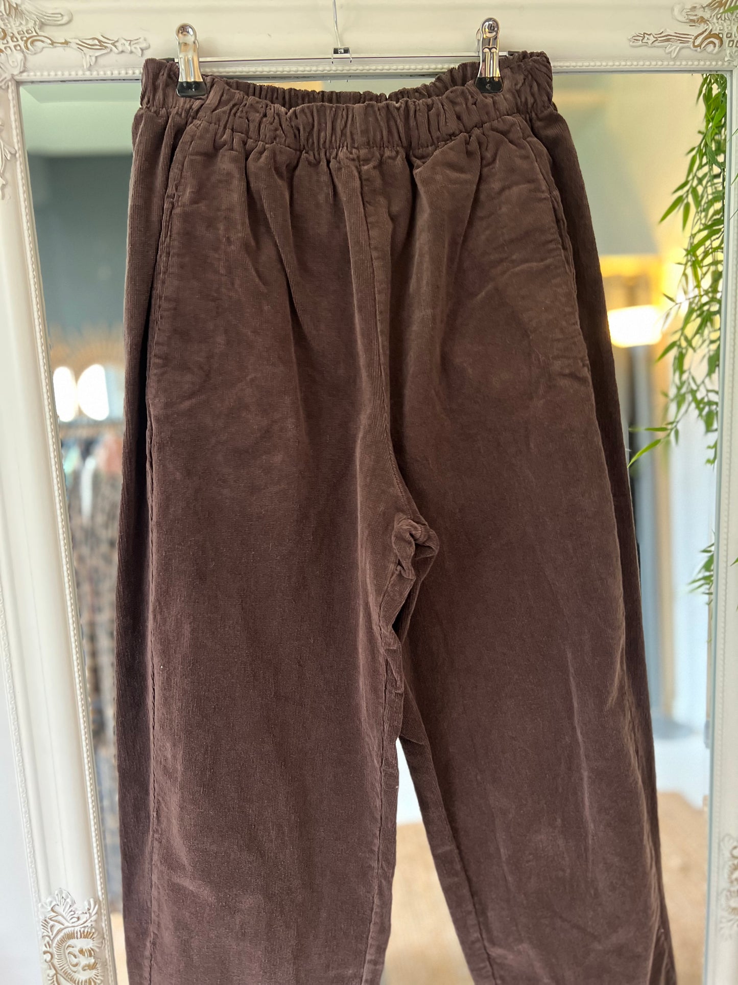 Pantalon Magique velours choco  Johanna Paris