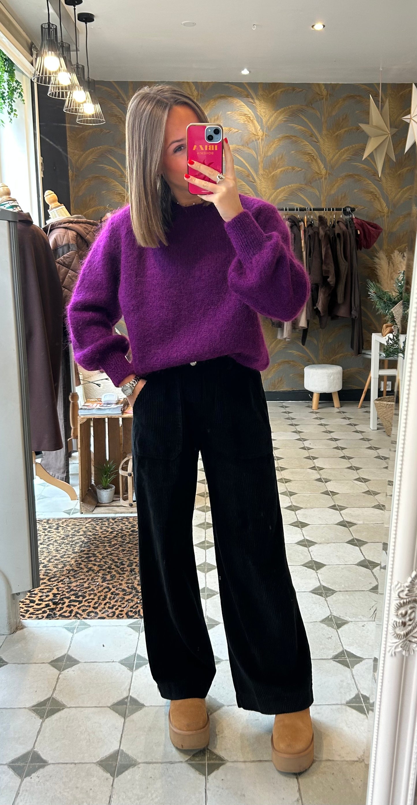 PO large en velours noir - Johanna Paris