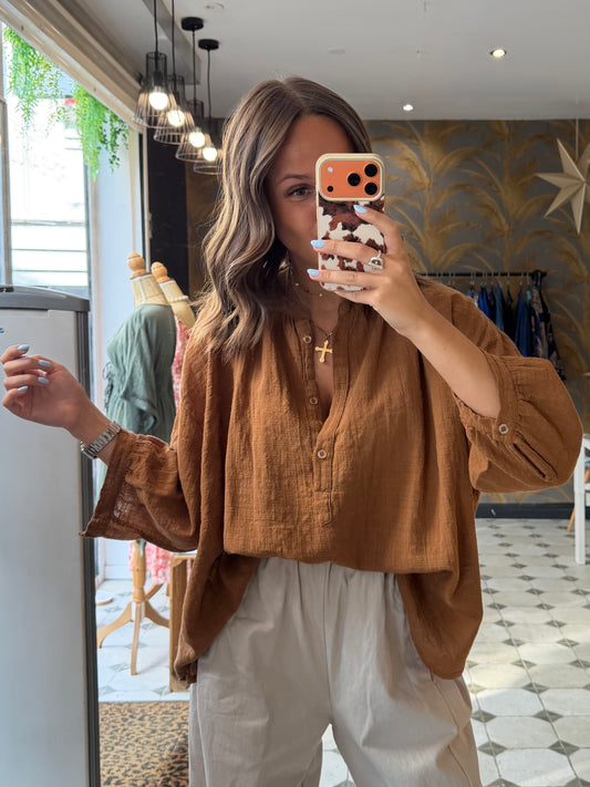 Chemise Ava en Garza Camel - Johanna Paris