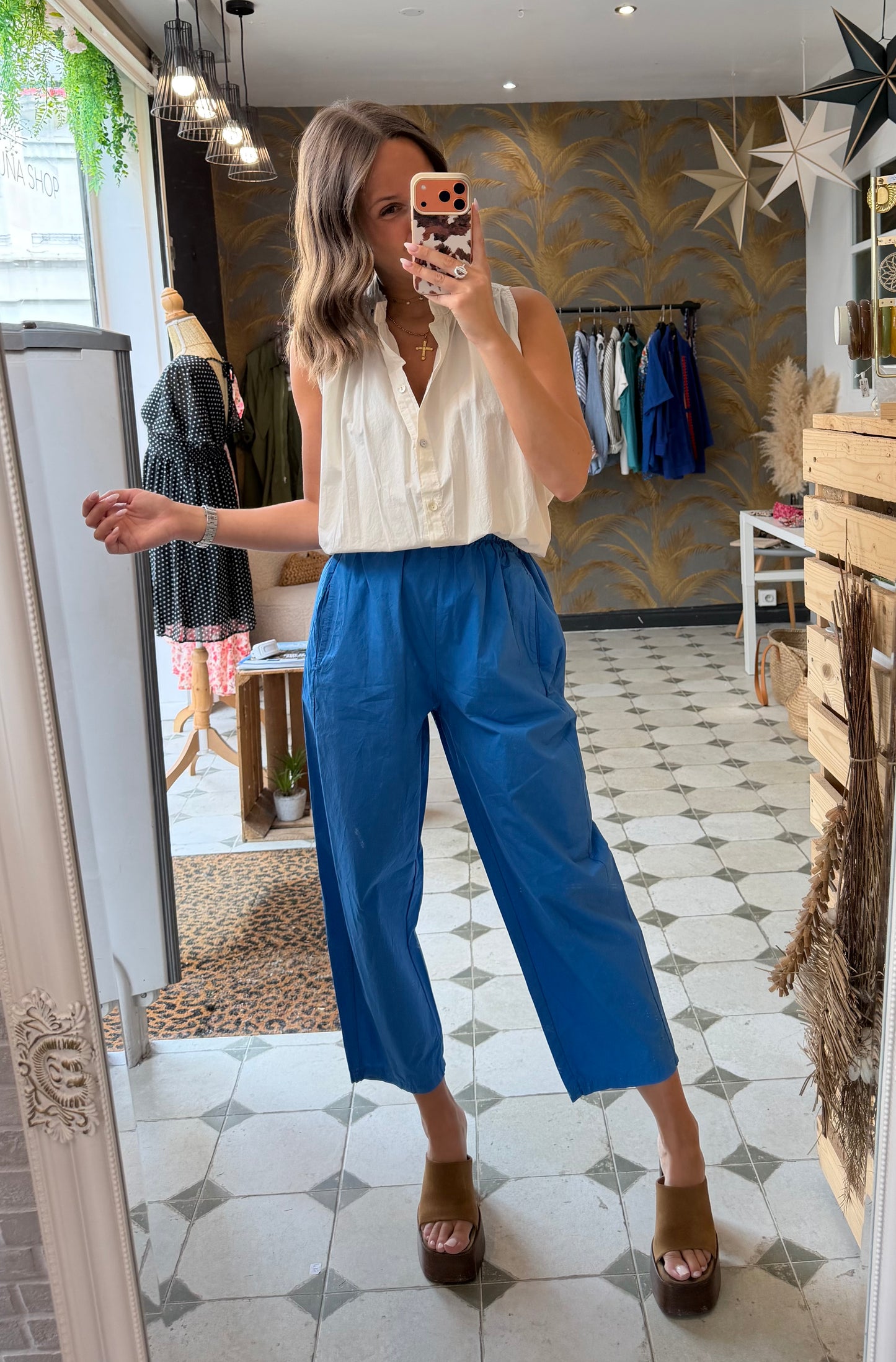 Pantalon Magique en toile fine bleu azur - Johanna Paris