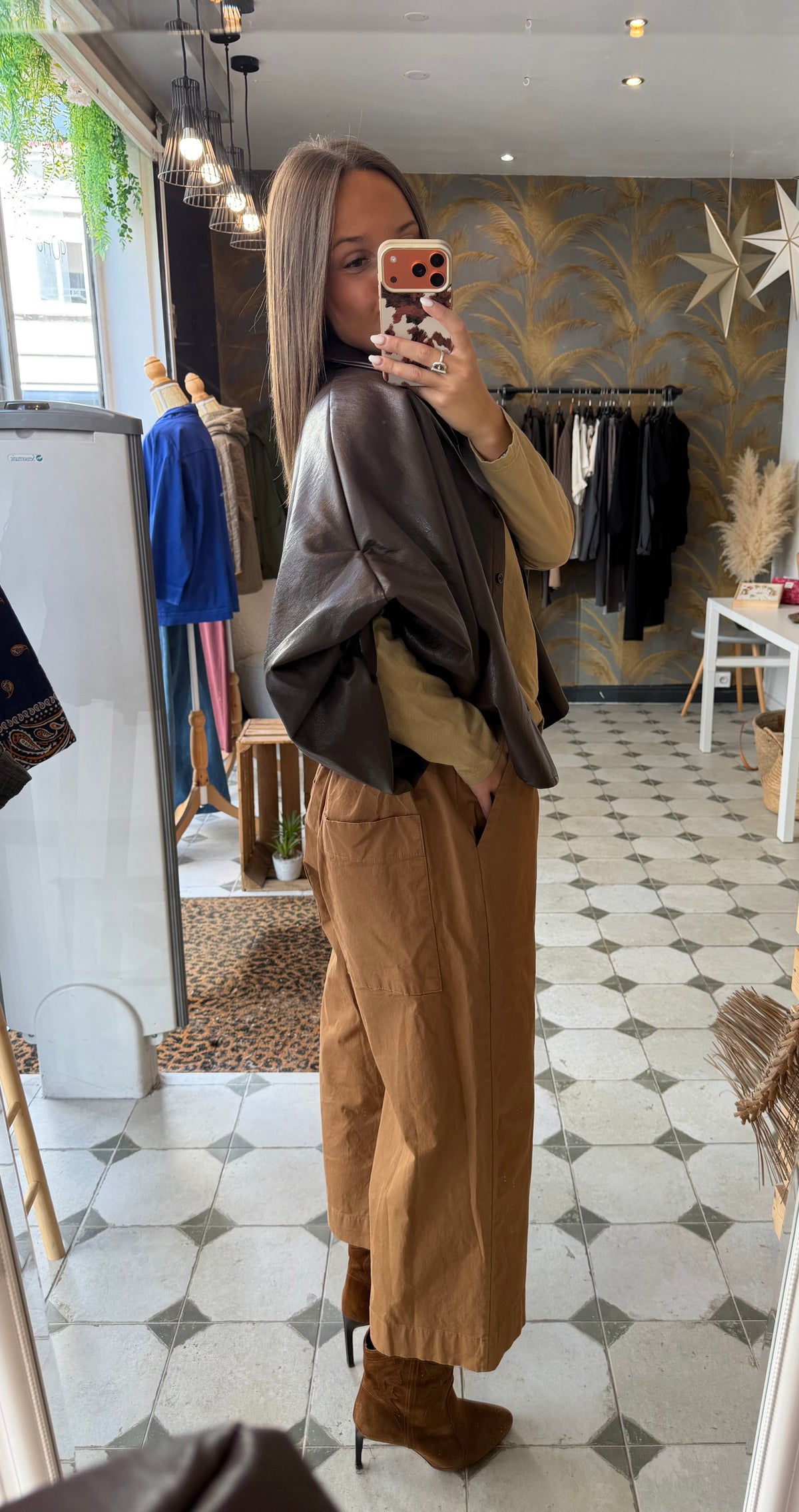 Pantalon en toile avec des liens Camel - Johanna Paris