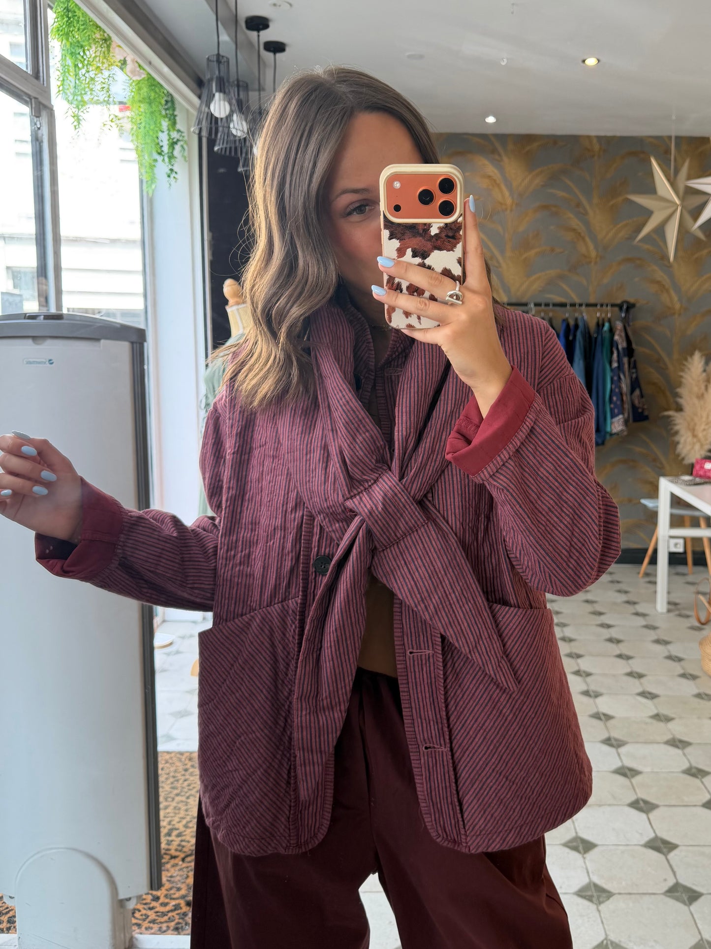 Veste avec écharpe bordeaux - Johanna Paris