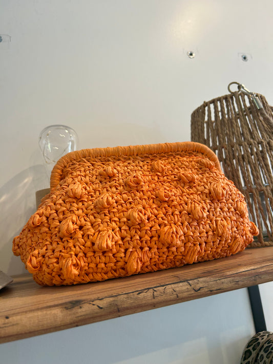 Pochette en raphia
