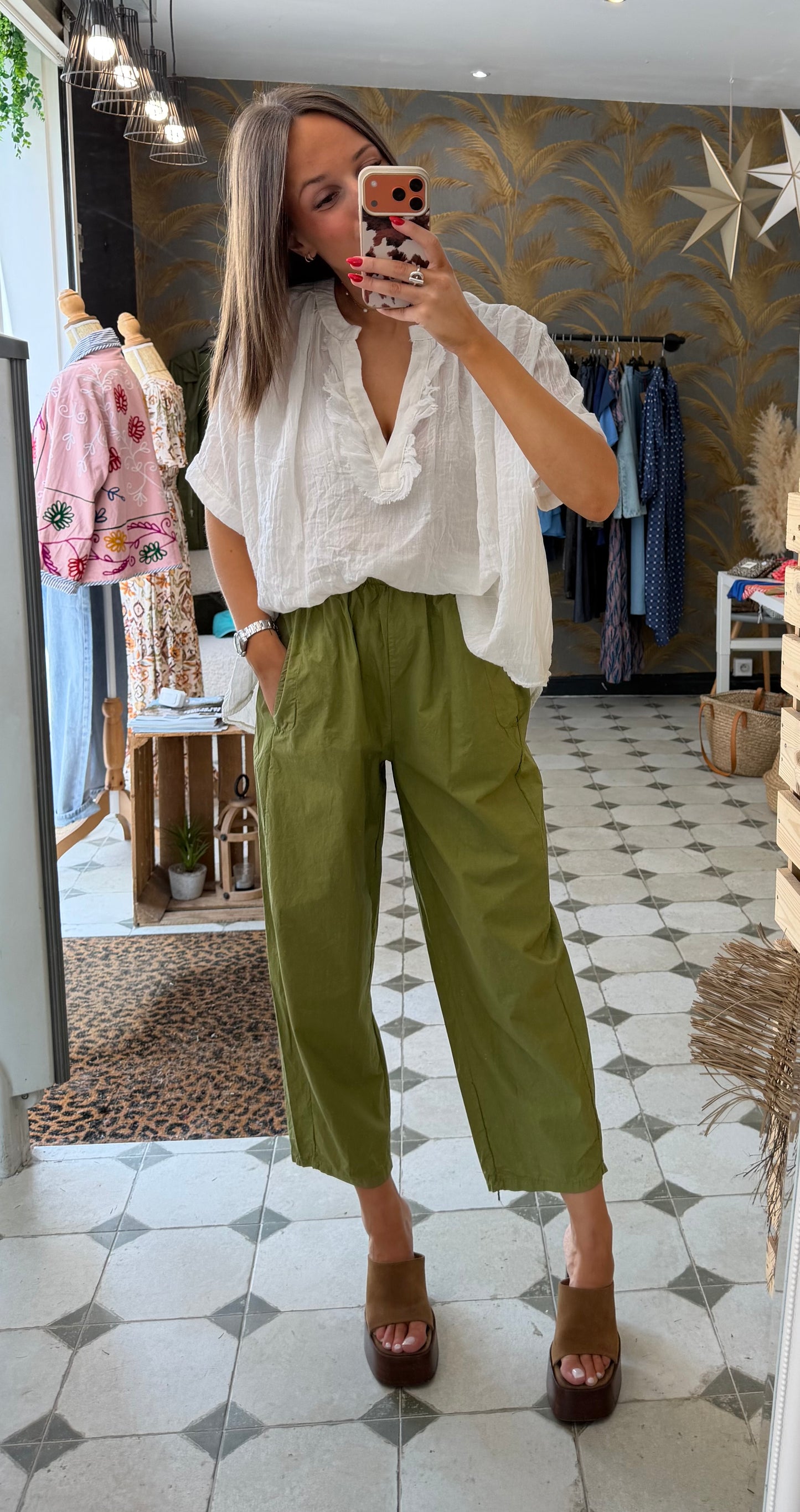 Pantalon Magique en toile fine vert olive - Johanna Paris