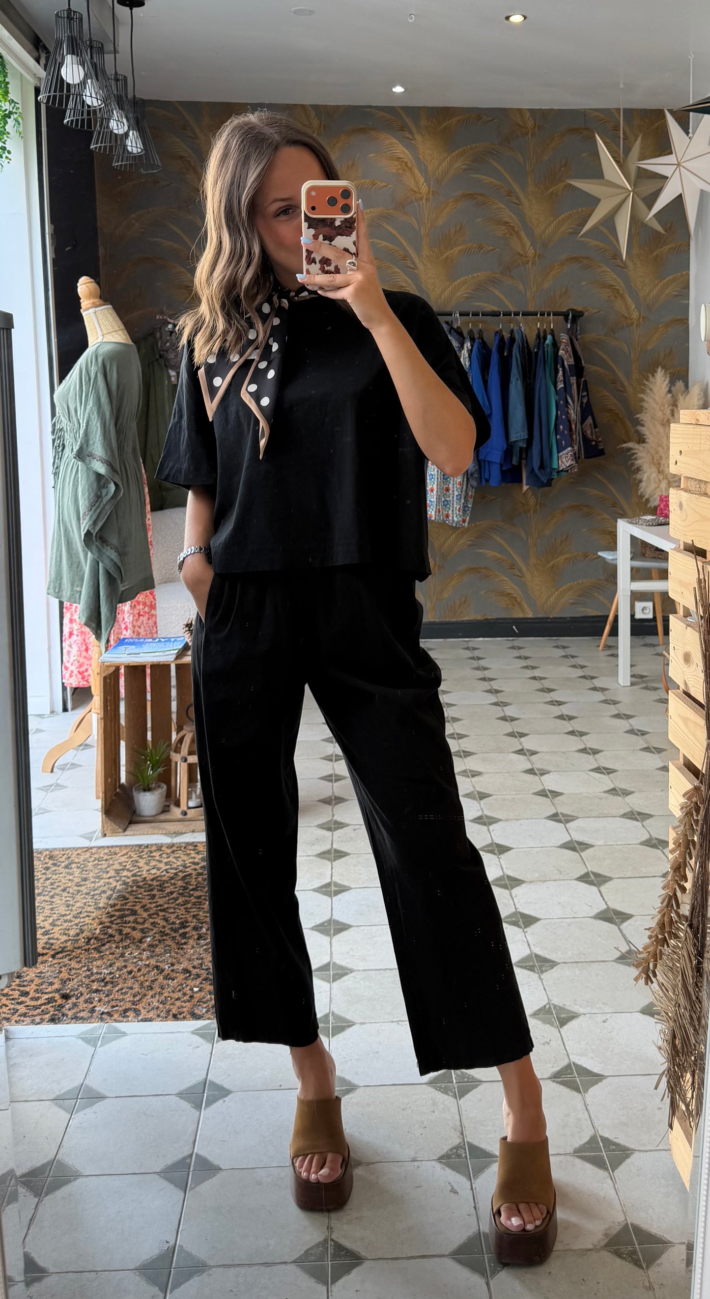 Pantalon Magique en toile mi-saison noir - Johanna Paris