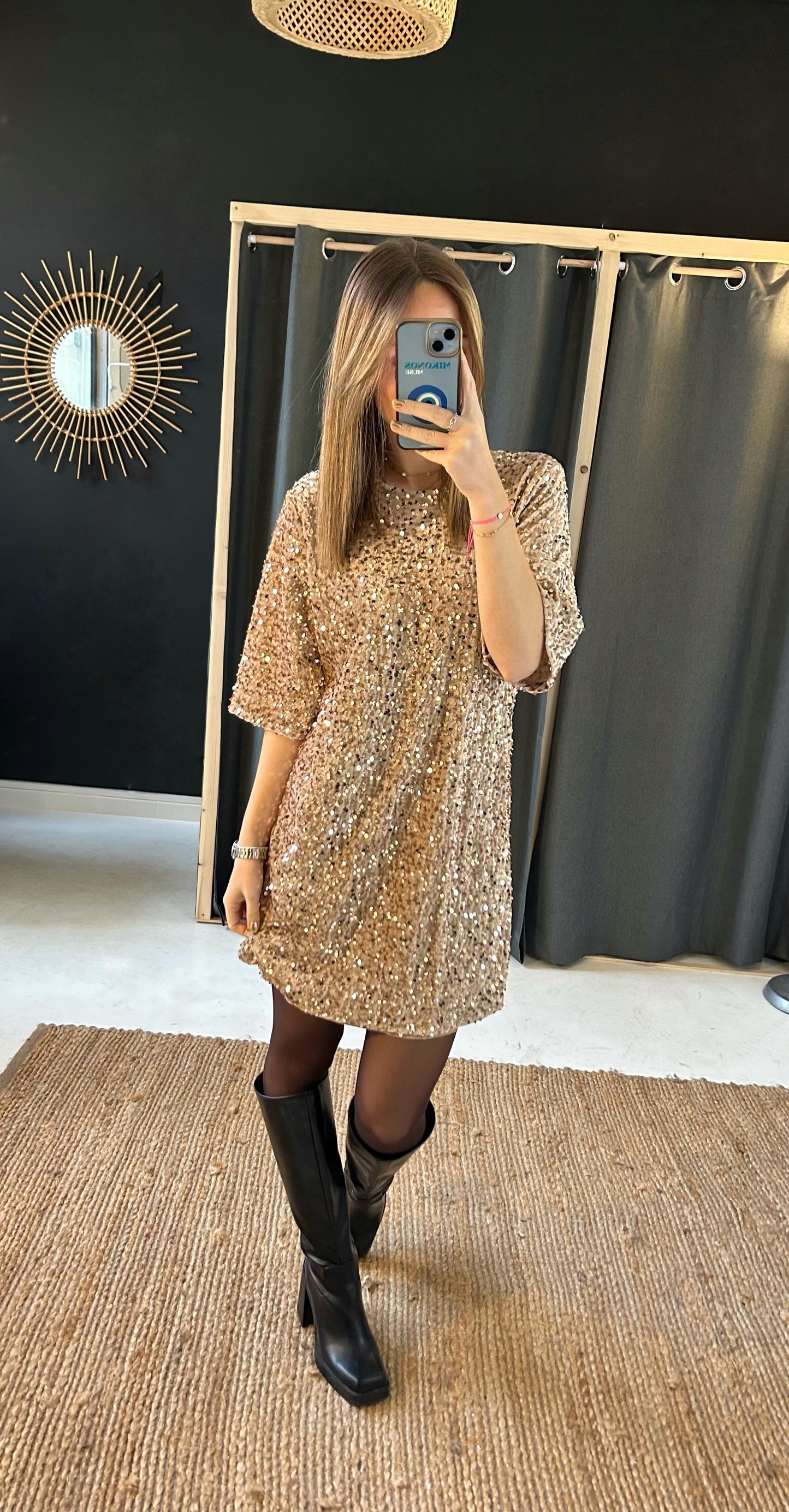 Robe en sequins