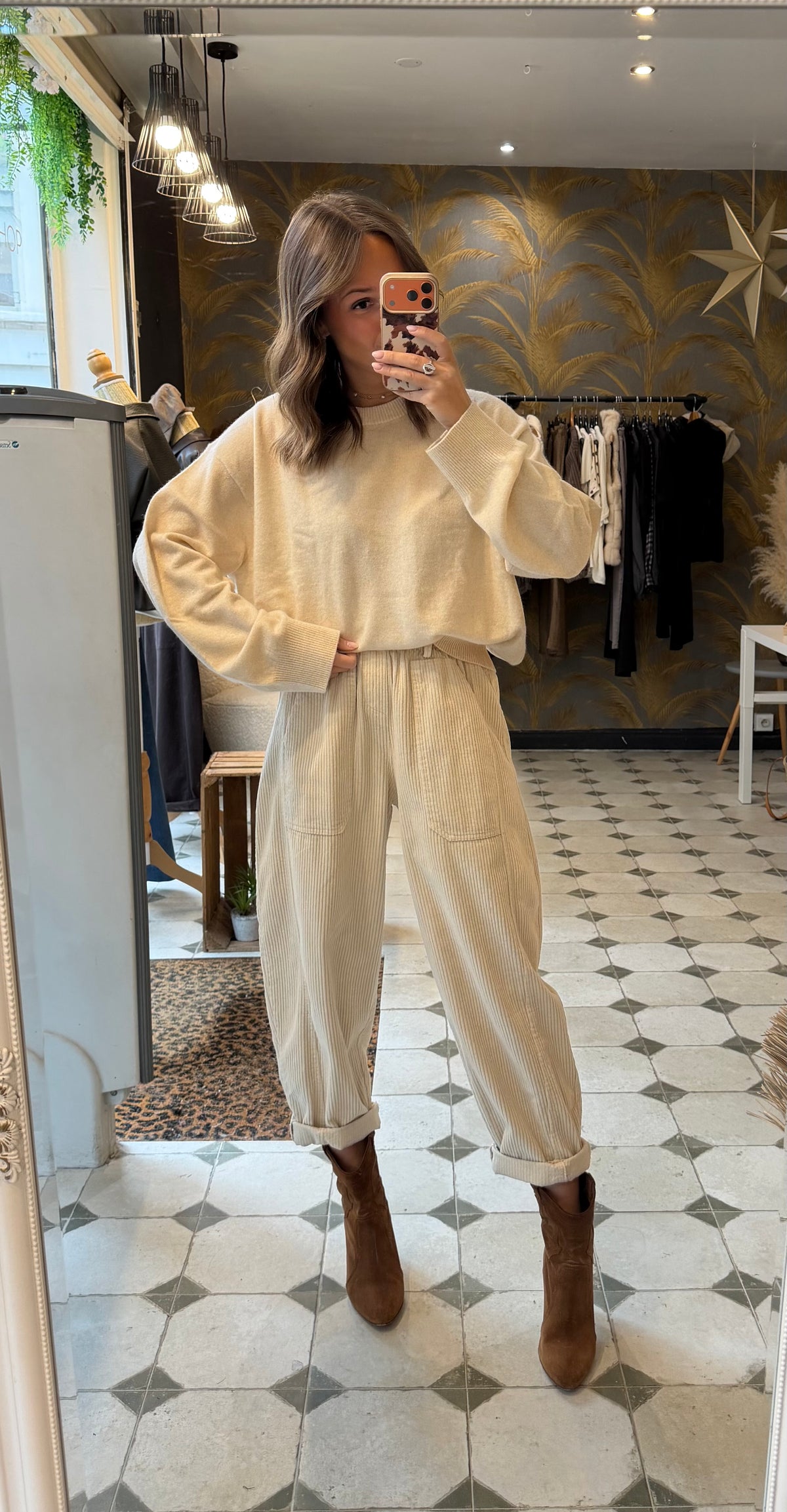 Pantalon en velours forme ballon écru - Johanna Paris
