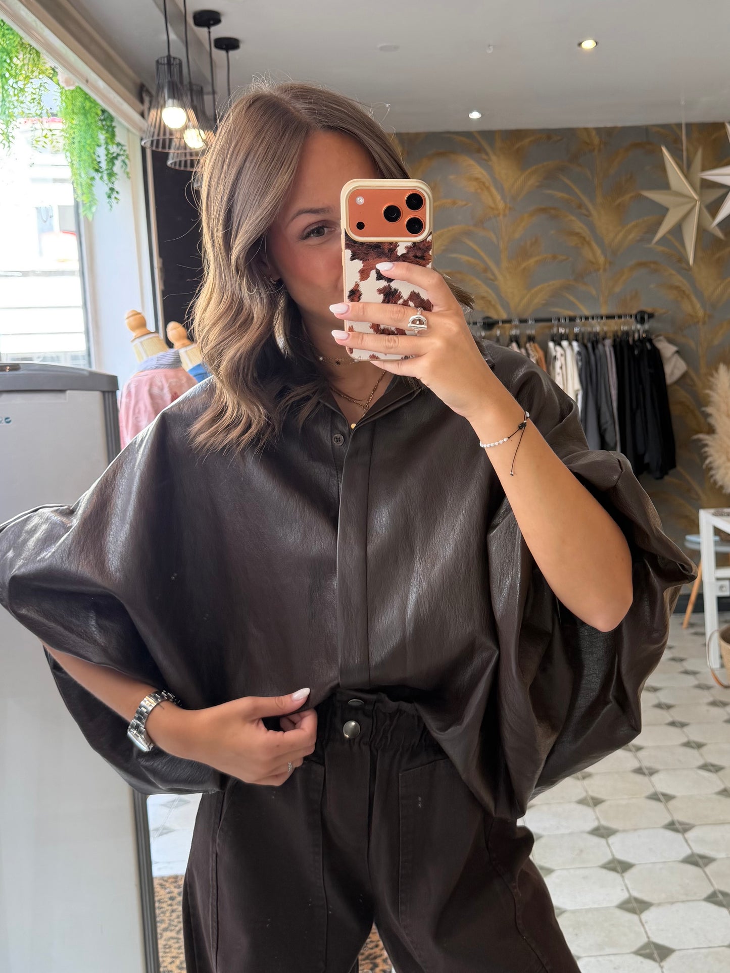 Chemise en similicuir chocolat - Johanna Paris
