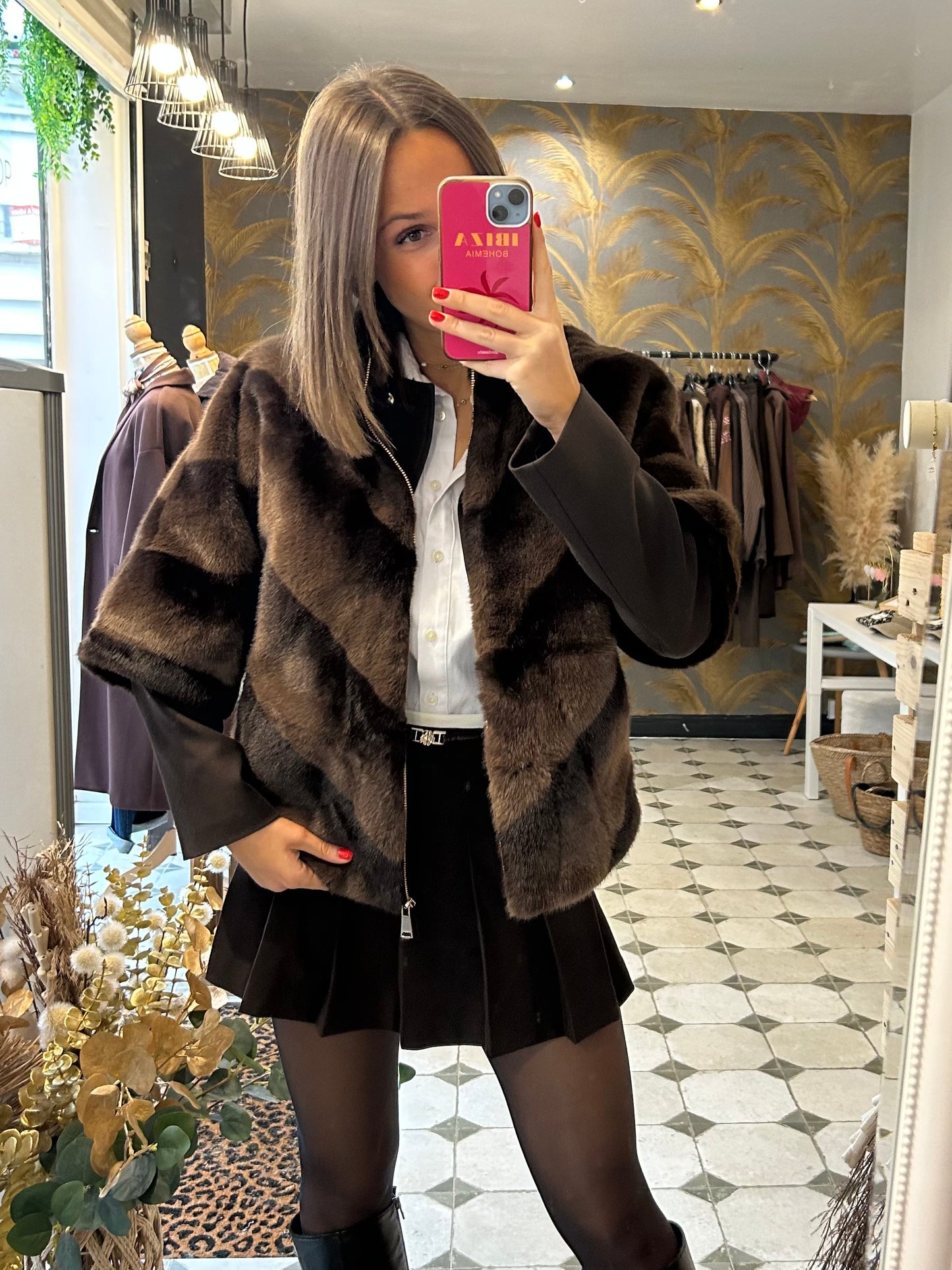 Cape Chiara - Johanna Paris