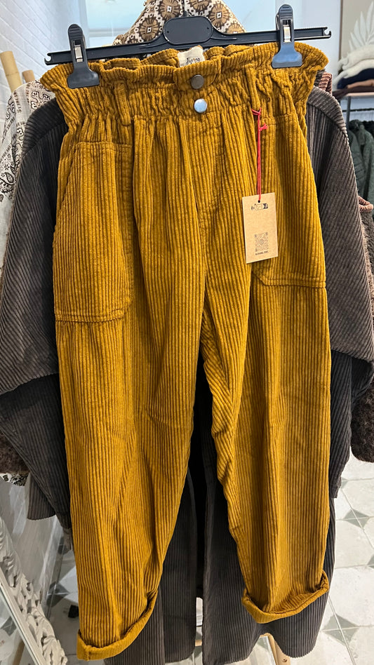 Pantalon en velours jaune moutarde - Johanna Paris