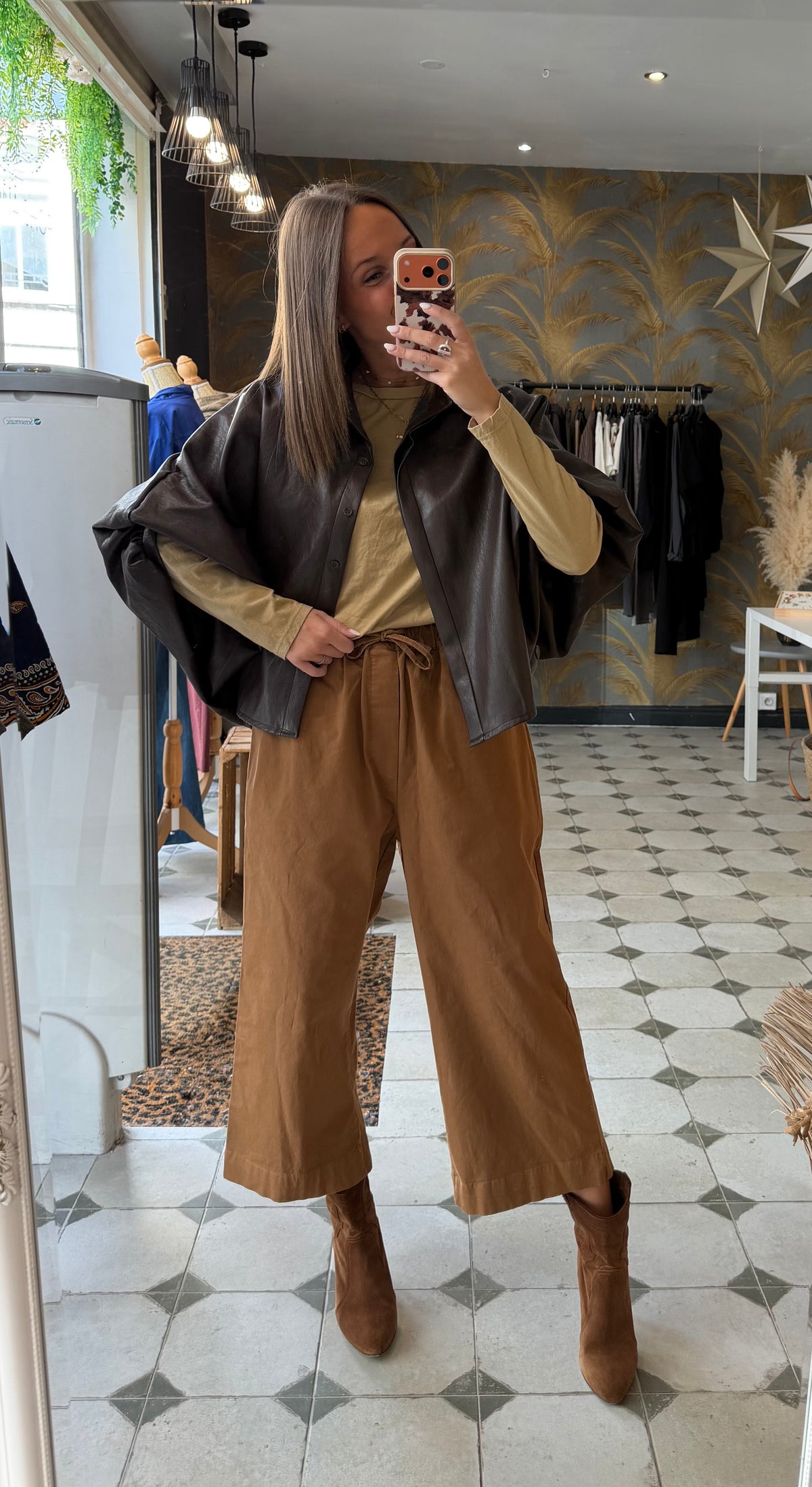 Pantalon en toile avec des liens Camel - Johanna Paris