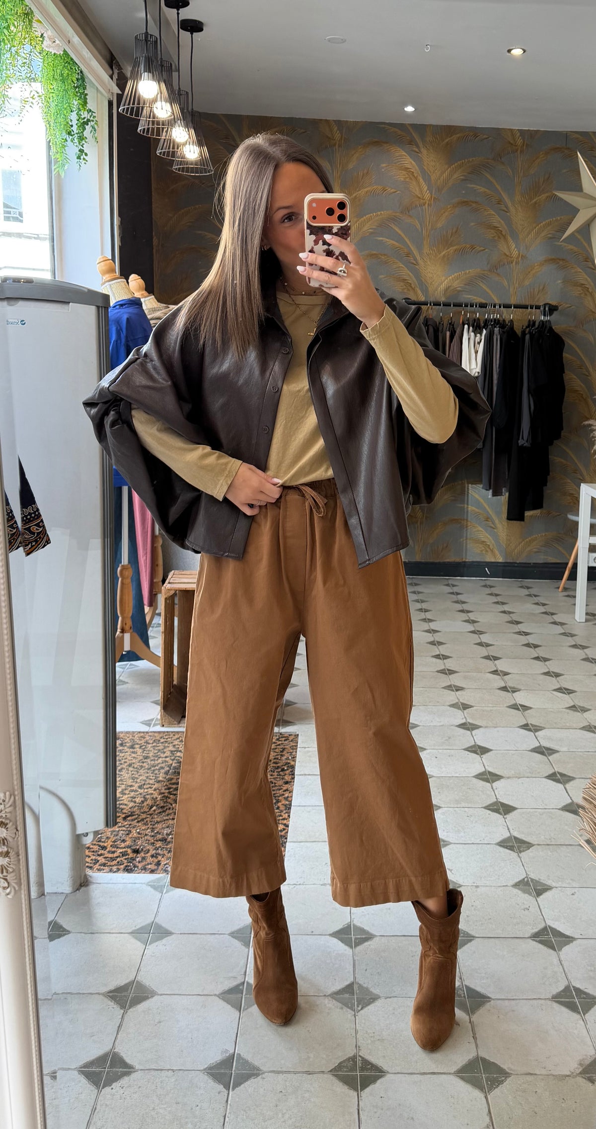Pantalon en toile avec des liens Camel - Johanna Paris