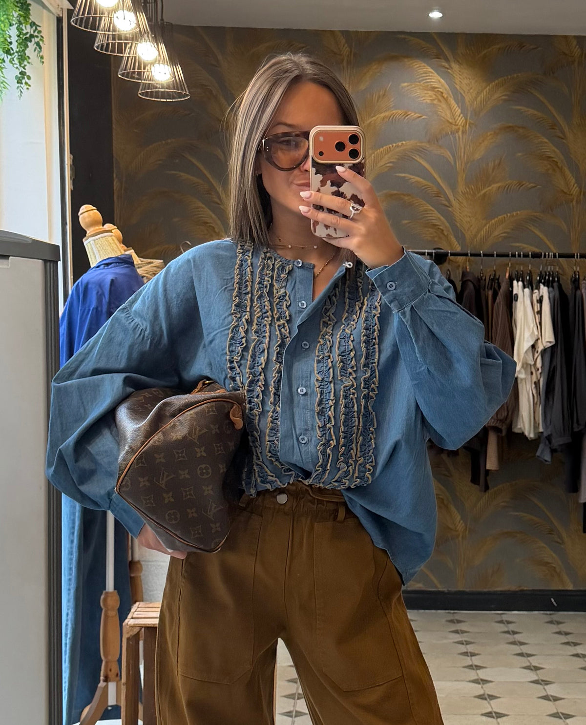 Chemise en jean avec des froufrous - Johanna Paris