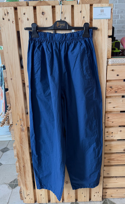 Pantalon Magique en toile fine bleu marine - Johanna Paris