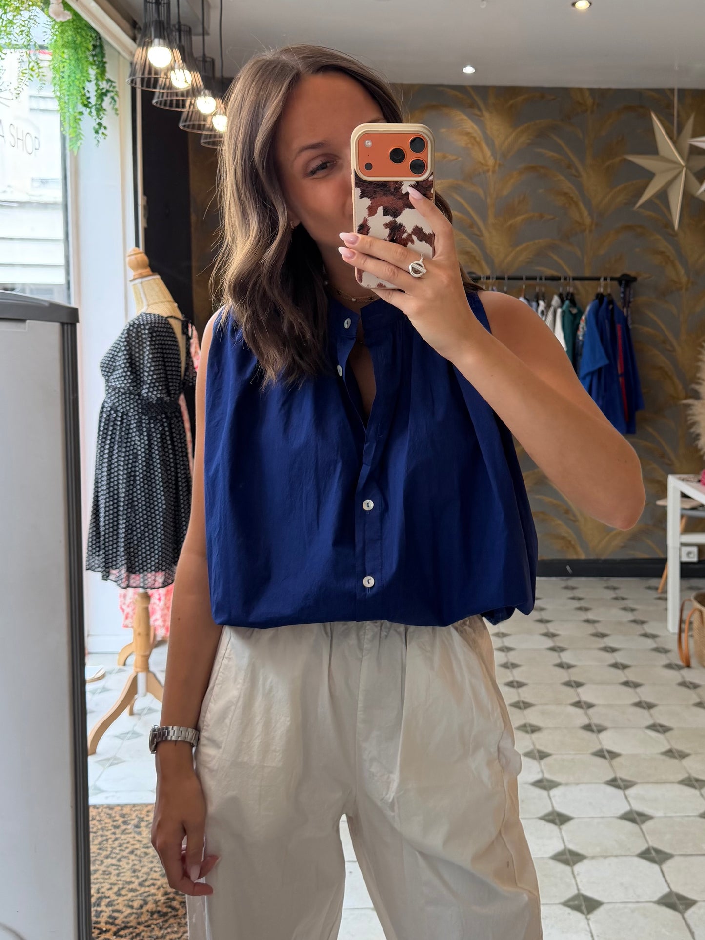 Chemise Clémentine sans manches en toile parachute bleu royal - Johanna Paris