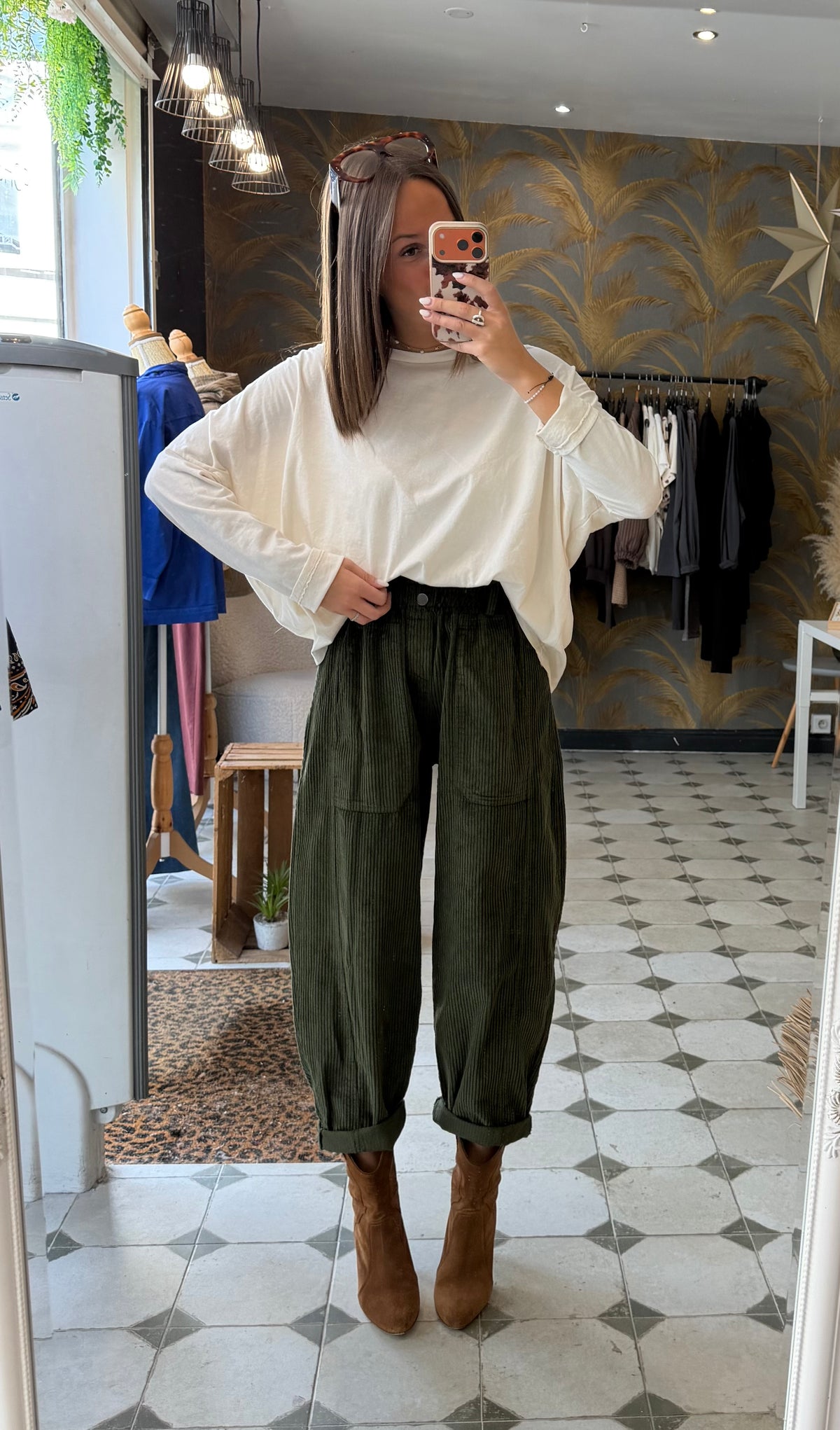 Pantalon en velours forme ballon kaki - Johanna Paris