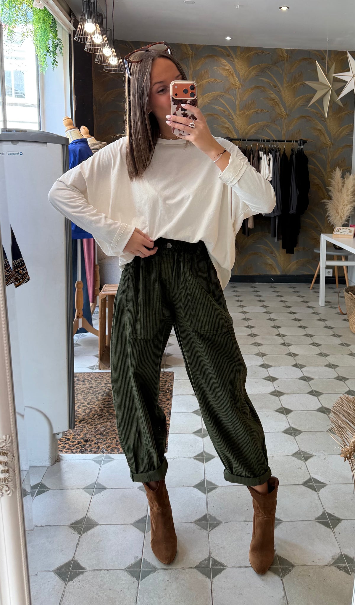 Pantalon en velours forme ballon kaki - Johanna Paris